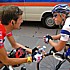 Kim Kirchen et Frank Schleck en discussion avant le départ du Tour de Pologne 2005
